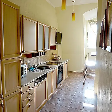 Apartmán Spacious Duplex Near Park And Metro In Vinohrady By Easybnb *