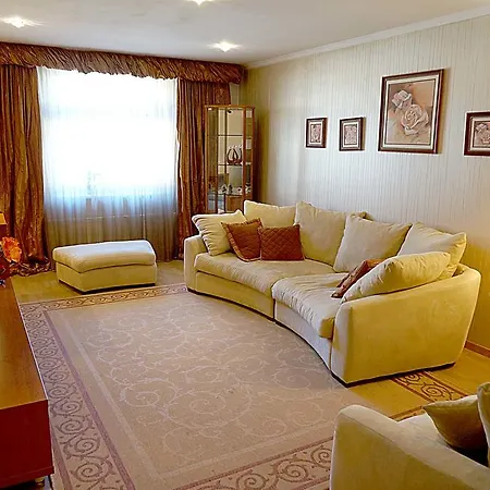 Apartmán Spacious Duplex Near Park And Metro In Vinohrady By Easybnb Praha