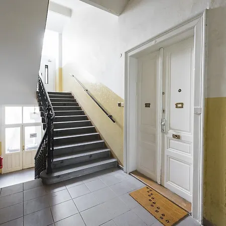 Spacious Duplex Near Park And Metro In Vinohrady By Easybnb Praha
