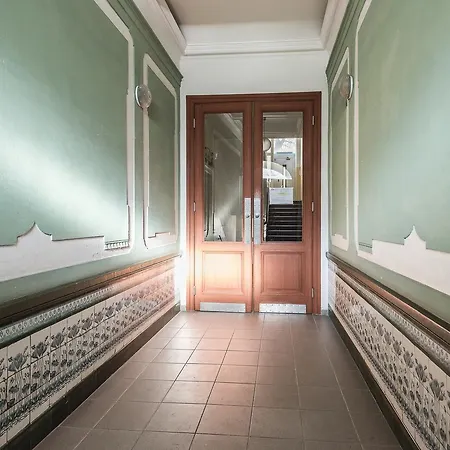 Spacious Duplex Near Park And Metro In Vinohrady By Easybnb * Praha